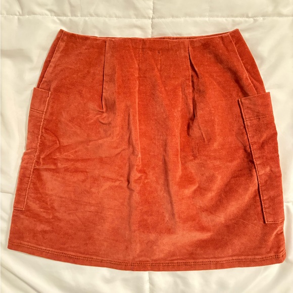 ***SOLD ON DEPOP*** UO Burnt-Orange Velvet Button-Up Skirt - Picture 2 of 3